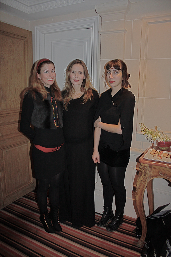 La  Stilista Fashion Blogger Chiara Lodi con Annelie Augustin e Odély Teboul