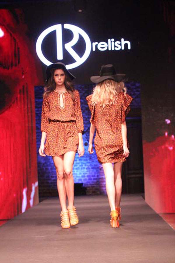 relish, spazio antologico, 2 fashion sisters, fashion show